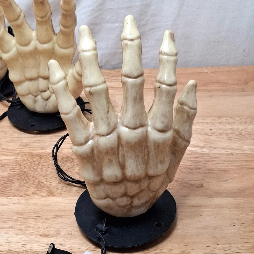 Halloween Blow Mold Skeleton Hands String Light Life Spooky Decor Indoor/Outdoor